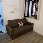 Aura\'S Apartment